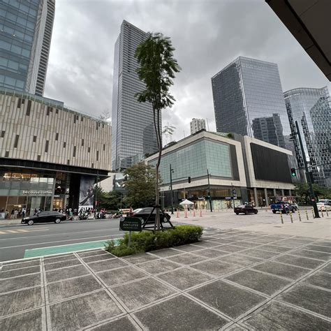 Bonifacio Global City Luggage Storage From $5.90 / Day .